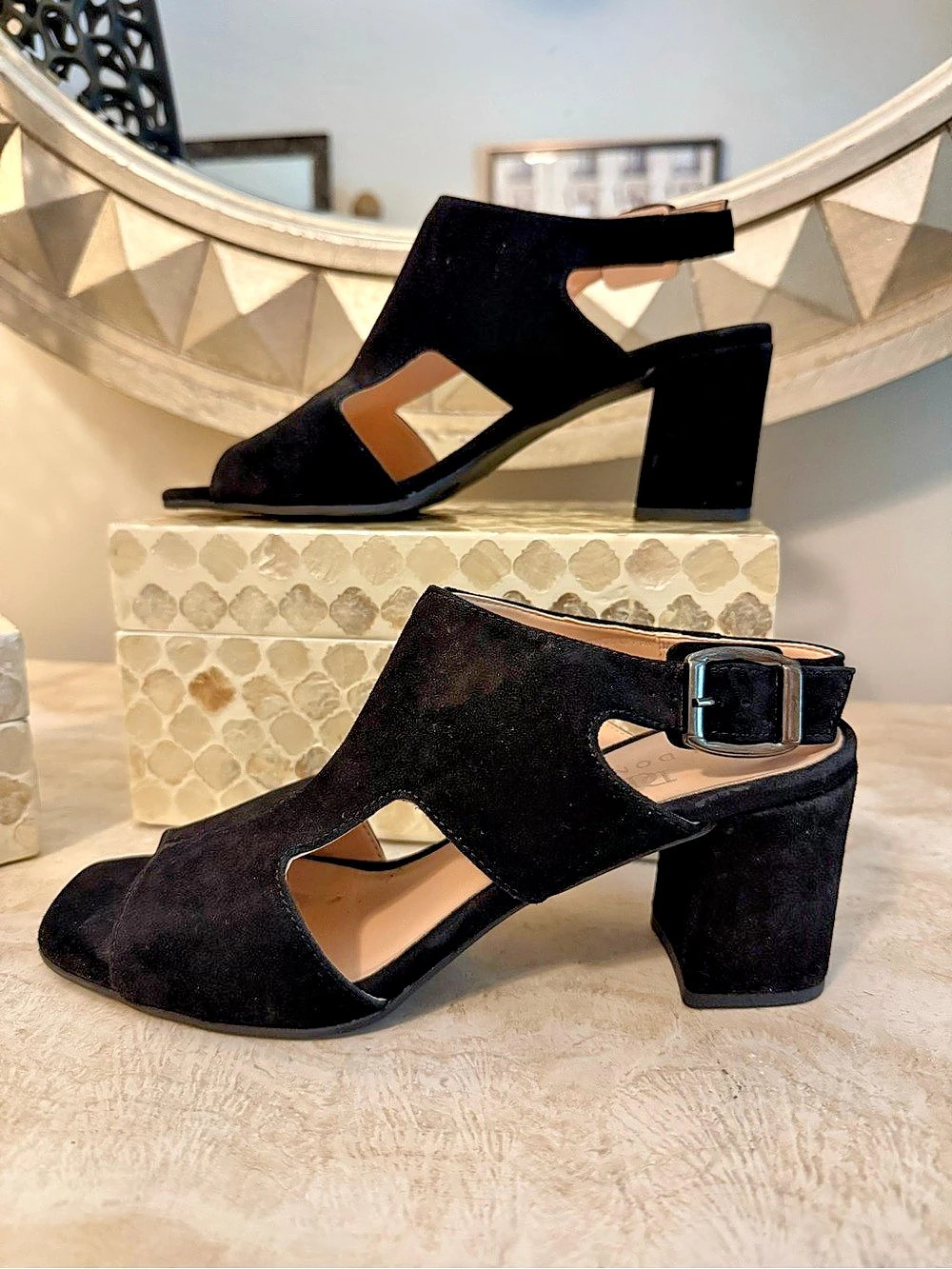 Di Donna suede Sandals
